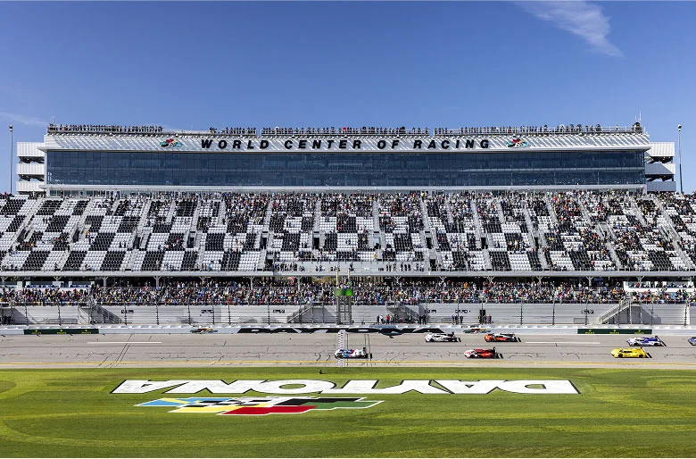 Rolex 24 At DAYTONA, legendary circuit, epic race
